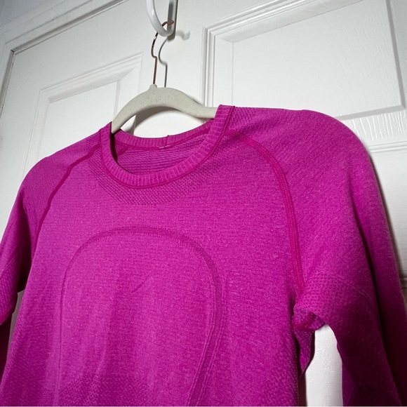 Lululemon Vibrant Pink Run Swiftly Tech Long Sleeve Top Size 6 - Picture 4 of 6